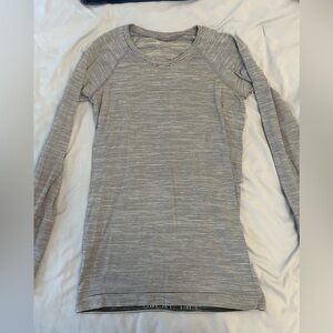 Lululemon shirts (lot of 3 long sleeve)